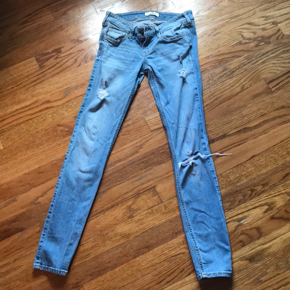 Hollister skinny blue jeans